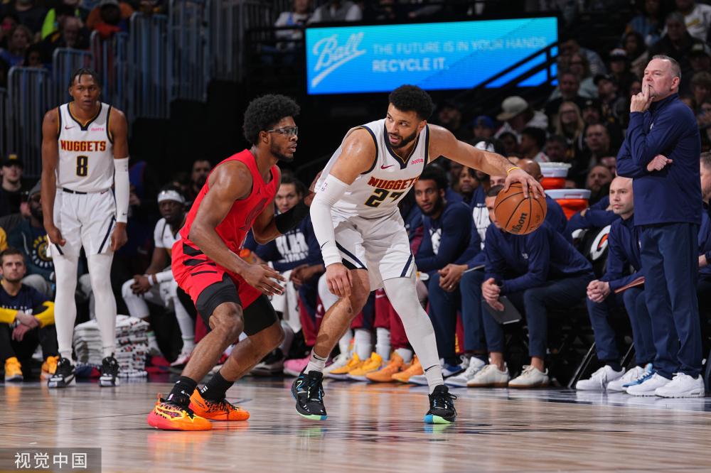 育馆充满了 育馆充满了