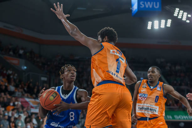 佐纳丹多次 佐纳丹多次