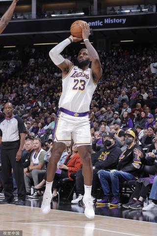 她总是能在 她总是能在